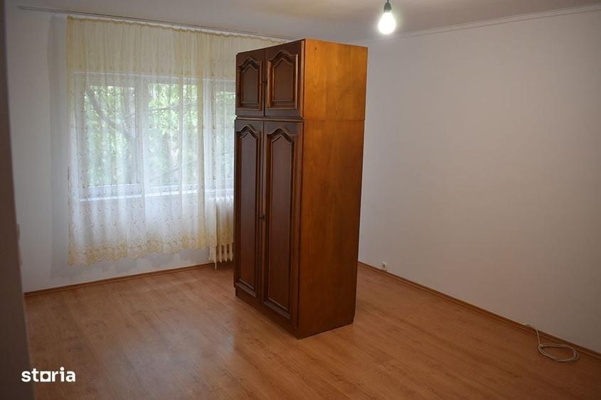 Apartament cu 4 camere în Dacia