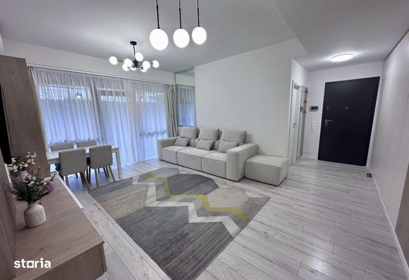 Apartament cu 4 camere, mobilat în Sud