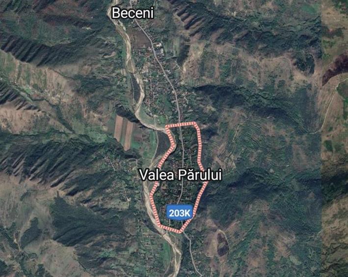 Teren intravilan de 1353 mp, în Beceni
