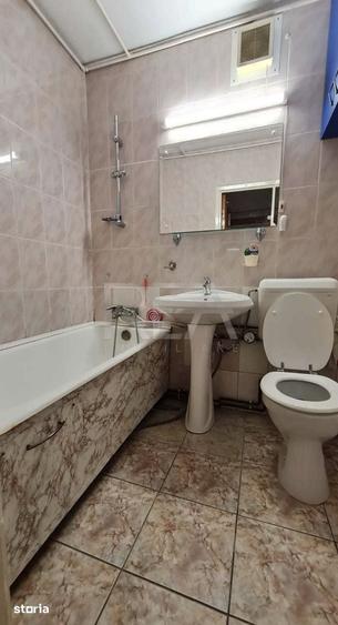 Apartament cu 3 camere semidecomandat în Drumul Taberei