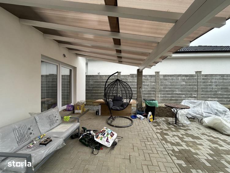 Casă cu 3 camere cu Teren 350 Mp în Livada