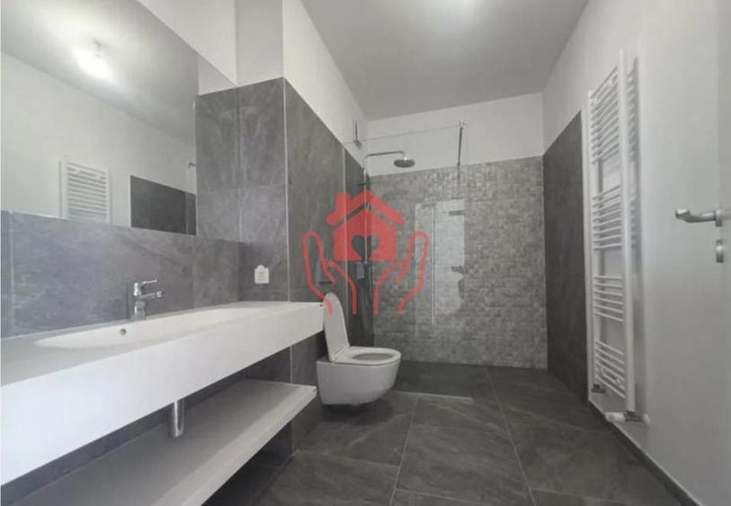 Apartament cu 3 camere decomandat în Băneasa