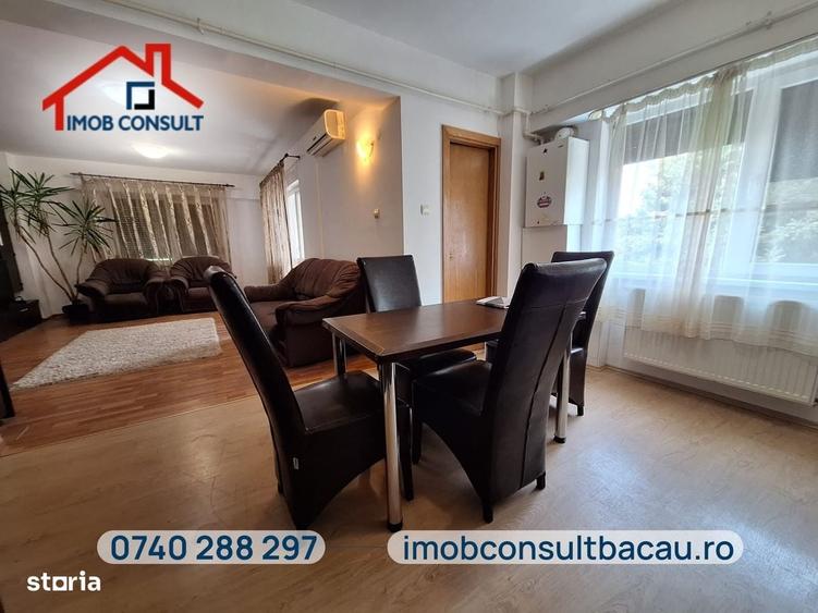 Apartament cu 3 camere decomandat în Narcisa
