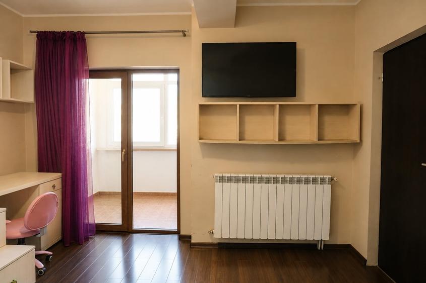 Apartament cu 3 camere decomandat în Inel I