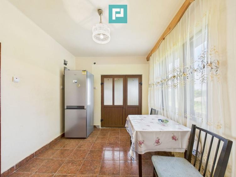 Casă individuală cu 2 camere cu Teren 4707 Mp în Hălmăgel