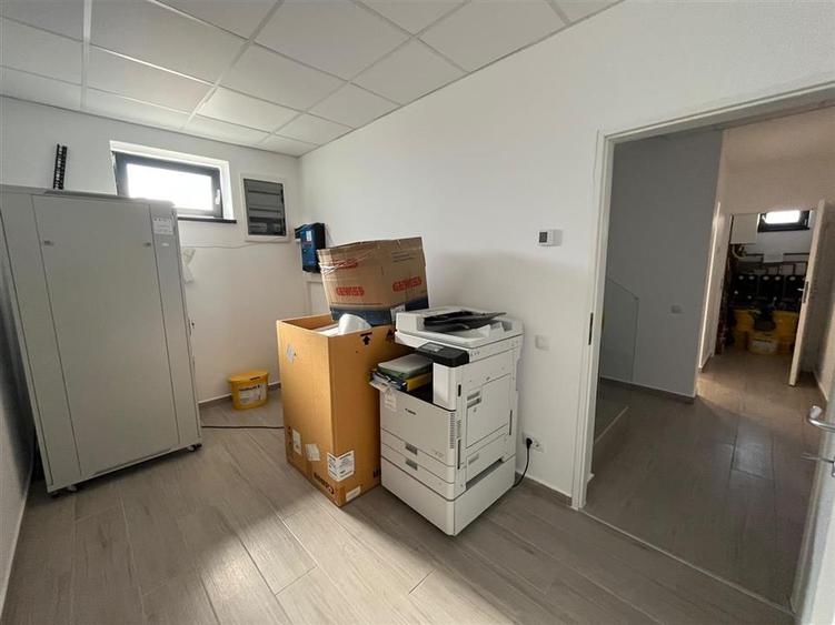 Casă individuală cu 4 camere cu Canalizare în Dealuri Oradea