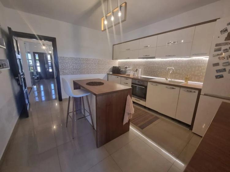 Casă individuală cu 4 camere cu Teren 500 Mp în Moara Nica