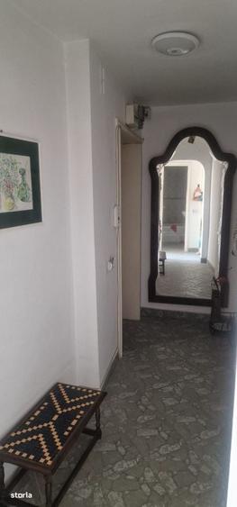 Apartament cu 2 camere decomandat în Universitate