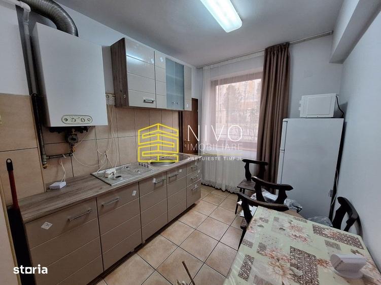 Apartament cu 2 camere decomandat, mobilat în Cornișa