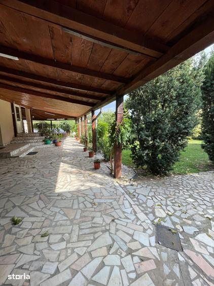 Casă cu 6 camere cu Teren 1359 Mp în Girișu de Criș