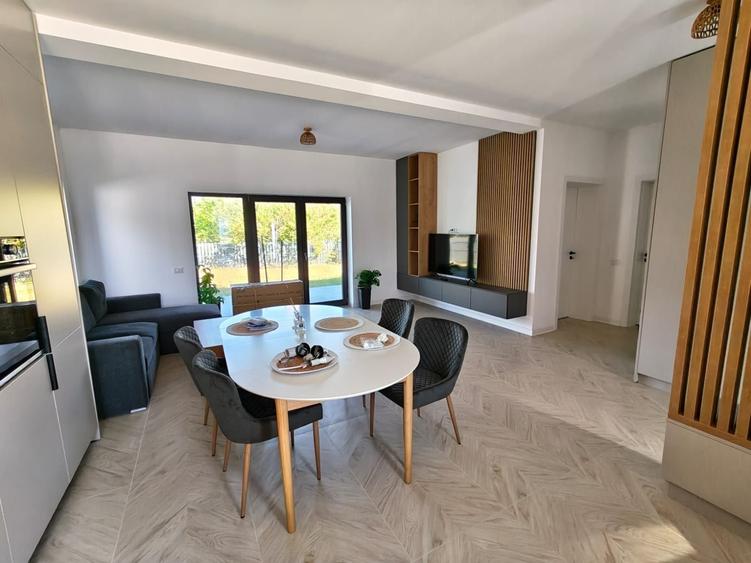 Casă cu 3 camere cu Teren 400 Mp în Bujoreni