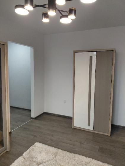 Apartament cu 2 camere semidecomandat în Republicii