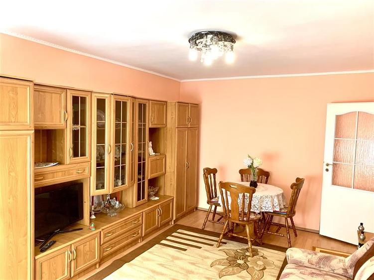 RECO Apartament 3 camere de inchiriat , 66 mp, parter, Bulevardul Decebal aproap - 1