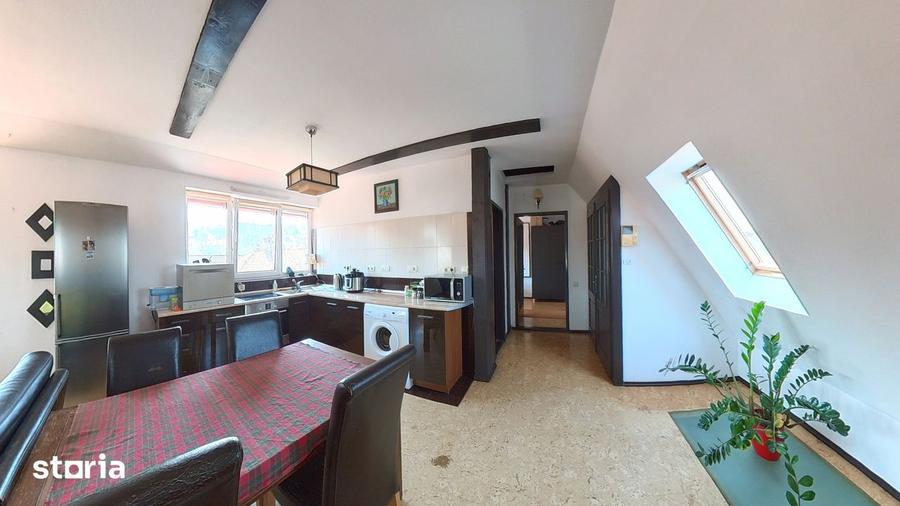 Apartament mobilat si utilat,centrul istoric Brasov + parcare privata - 1
