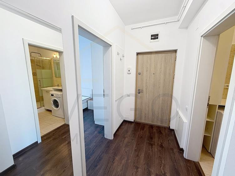 Apartament cu 2 camere semidecomandat, mobilat în Între Lacuri