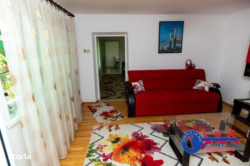 Casă cu 4 camere cu Teren 378 Mp în Babadag