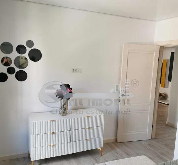 Apartament cu 3 camere decomandat, mobilat în Aeroport