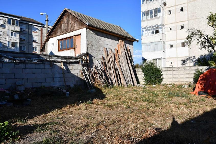 Spațiu comercial, de 970 mp, în Salca