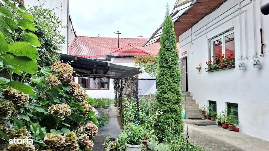 Casă cu 2 camere decomandat cu Teren 36 Mp în Central