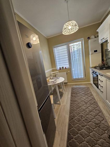 Apartament cu 2 camere decomandat în Regie