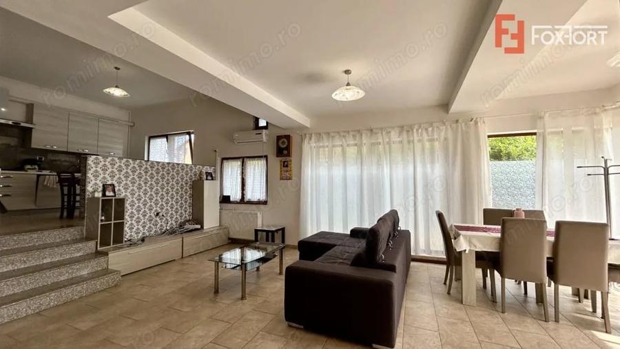 Apartament cu 3 camere semidecomandat, mobilat în Ghiroda