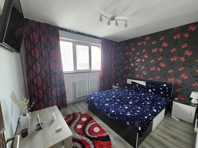 Apartament cu 2 camere semidecomandat, mobilat în Banat