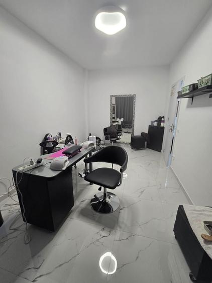 Apartament cu 3 camere decomandat în Sebastian