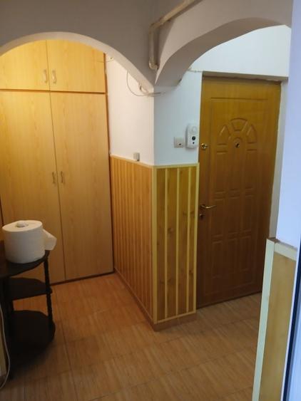 Apartament cu 2 camere decomandat în Exterior Vest