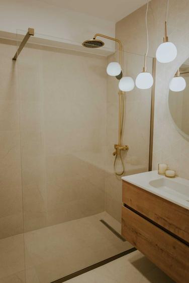 Apartament cu 3 camere decomandat în Iosia
