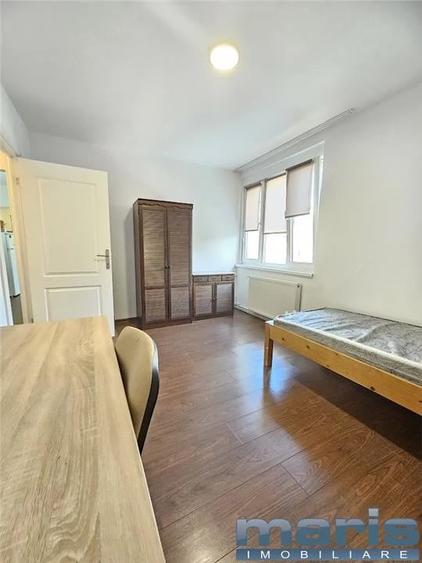 Apartament cu 2 camere decomandat în Cornișa