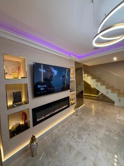 Apartament cu 5 camere decomandat în Parcul Carol