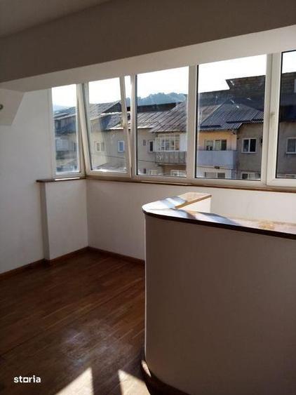 Apartament cu 4 camere în Central