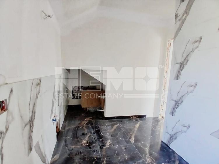 Casă individuală cu 4 camere cu Canalizare în Moara