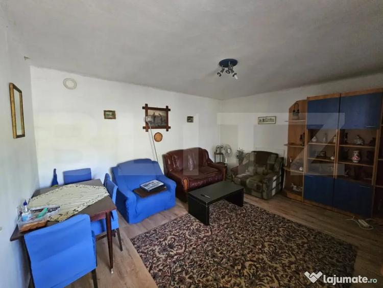 Casă cu 5 camere cu Teren 1249 Mp în Laz (Săsciori)