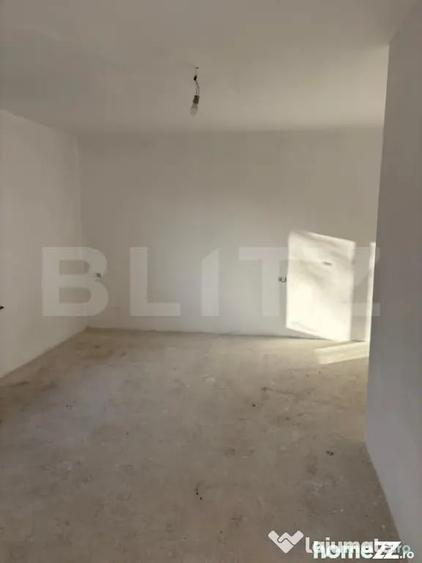 Casa cu 6 camere, 160 mp, ?i teren generos de 900 mp, loc. - 3