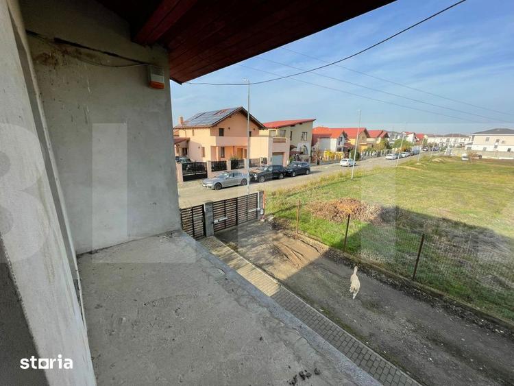 Casă cu 3 camere cu Teren 300 Mp în Dumbrăvița