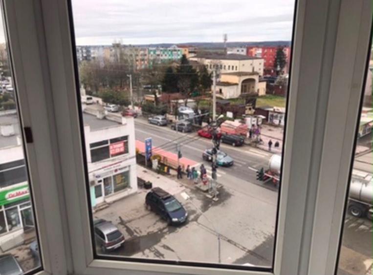 Apartament cu 2 camere decomandat în Ultracentral
