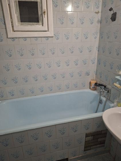 Apartament cu 3 camere decomandat, mobilat în Rahova