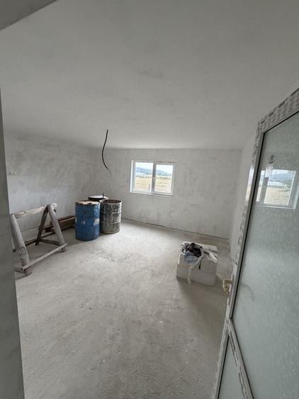 Casă cu 4 camere în Gura Vitioarei