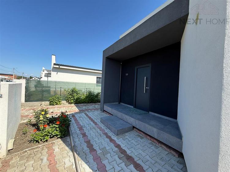 Casă cu 3 camere cu Piscina în Câmpineanca