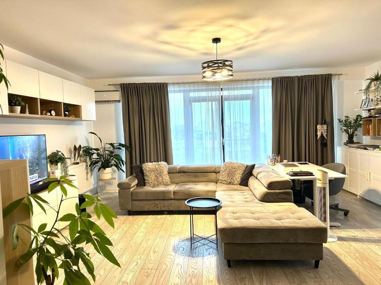 Apartament cu 3 camere semidecomandat în Iancului
