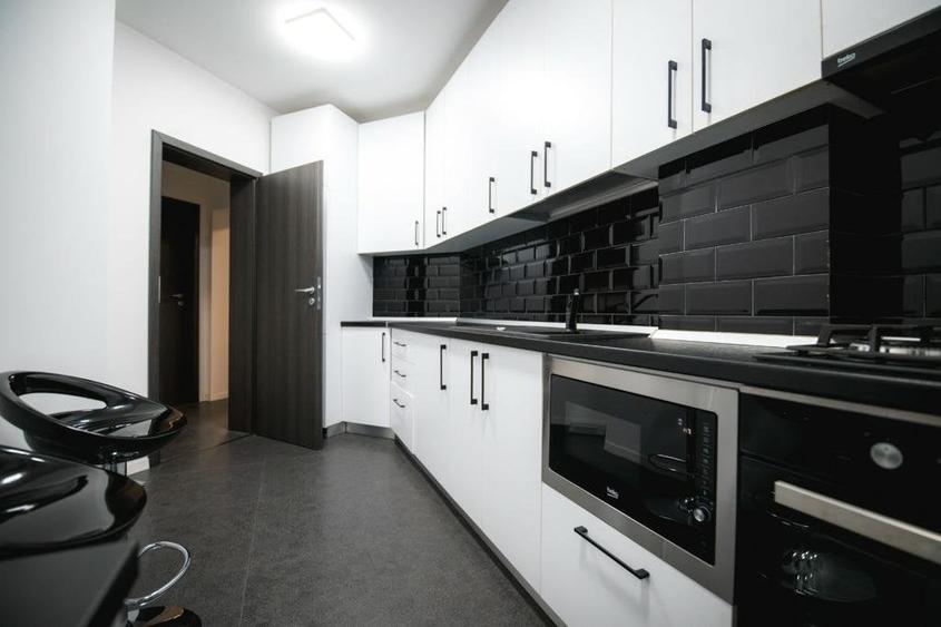 Apartament cu 3 camere decomandat, mobilat în Copou