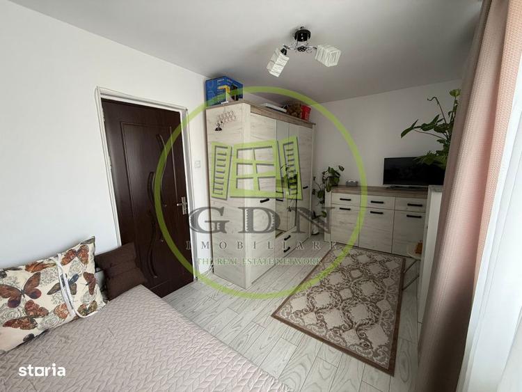 Apartament cu 2 camere semidecomandat, mobilat în Craiovița Nouă