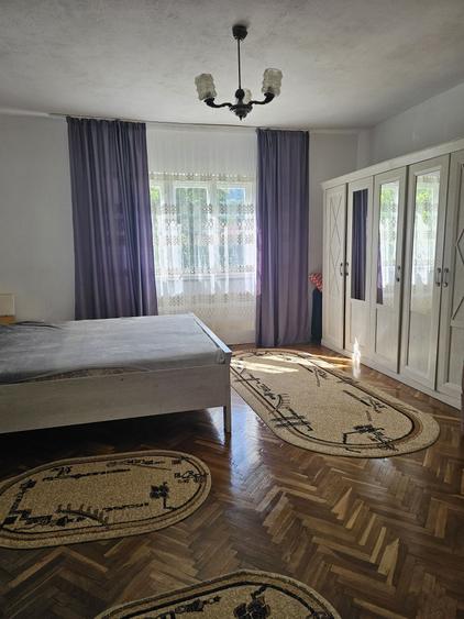 Casă cu 3 camere în Valea Chioarului