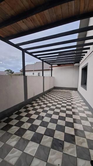 Casă cu Teren 144 Mp în Central