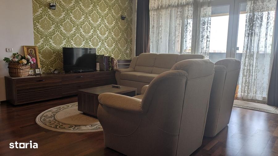 Apartament cu 3 camere în Funcționarilor