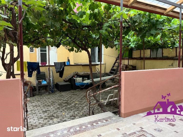 Casă cu 4 camere cu Teren 401 Mp în Salca