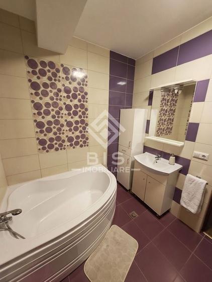 Apartament cu 3 camere decomandat în Sud