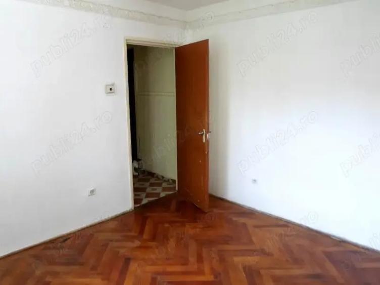 Apartament cu 3 camere decomandat în Nord
