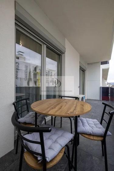 Apartament cu 2 camere semidecomandat, mobilat în Iris
